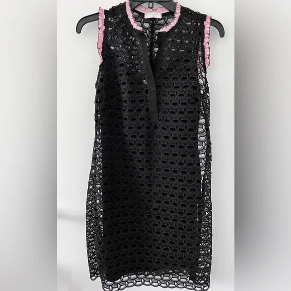 Sandro - Picture 2 of 3